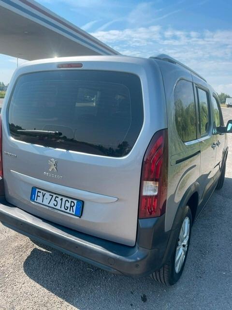 Peugeot Rifter BlueHDi 130 S&S EAT8 Active Standard