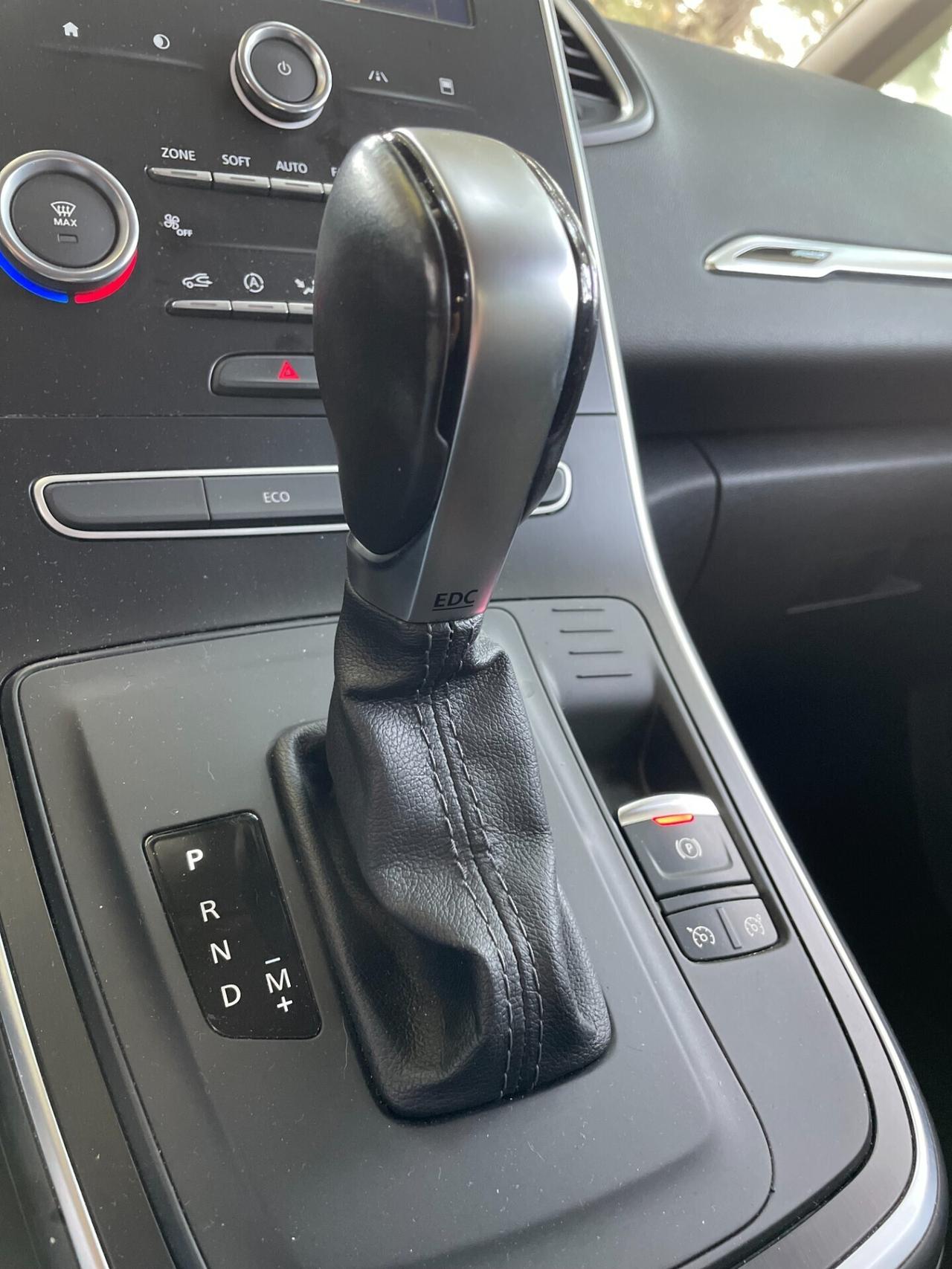 Renault Scenic dCi 8V 110 CV EDC Intens