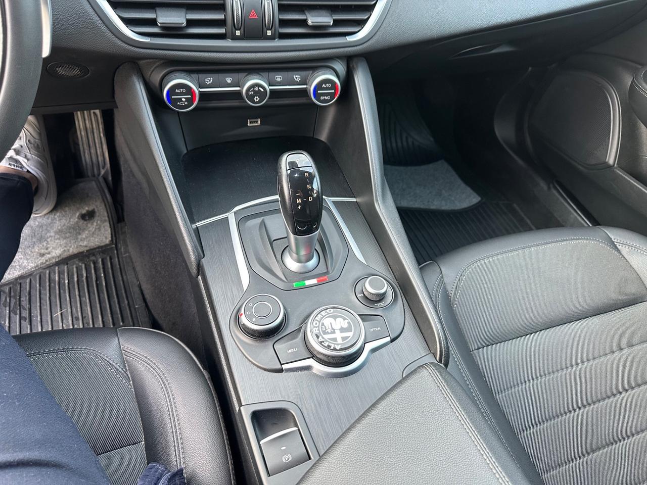 Alfa Romeo Giulia 2.2 Turbodiesel 180 CV AT8 Super