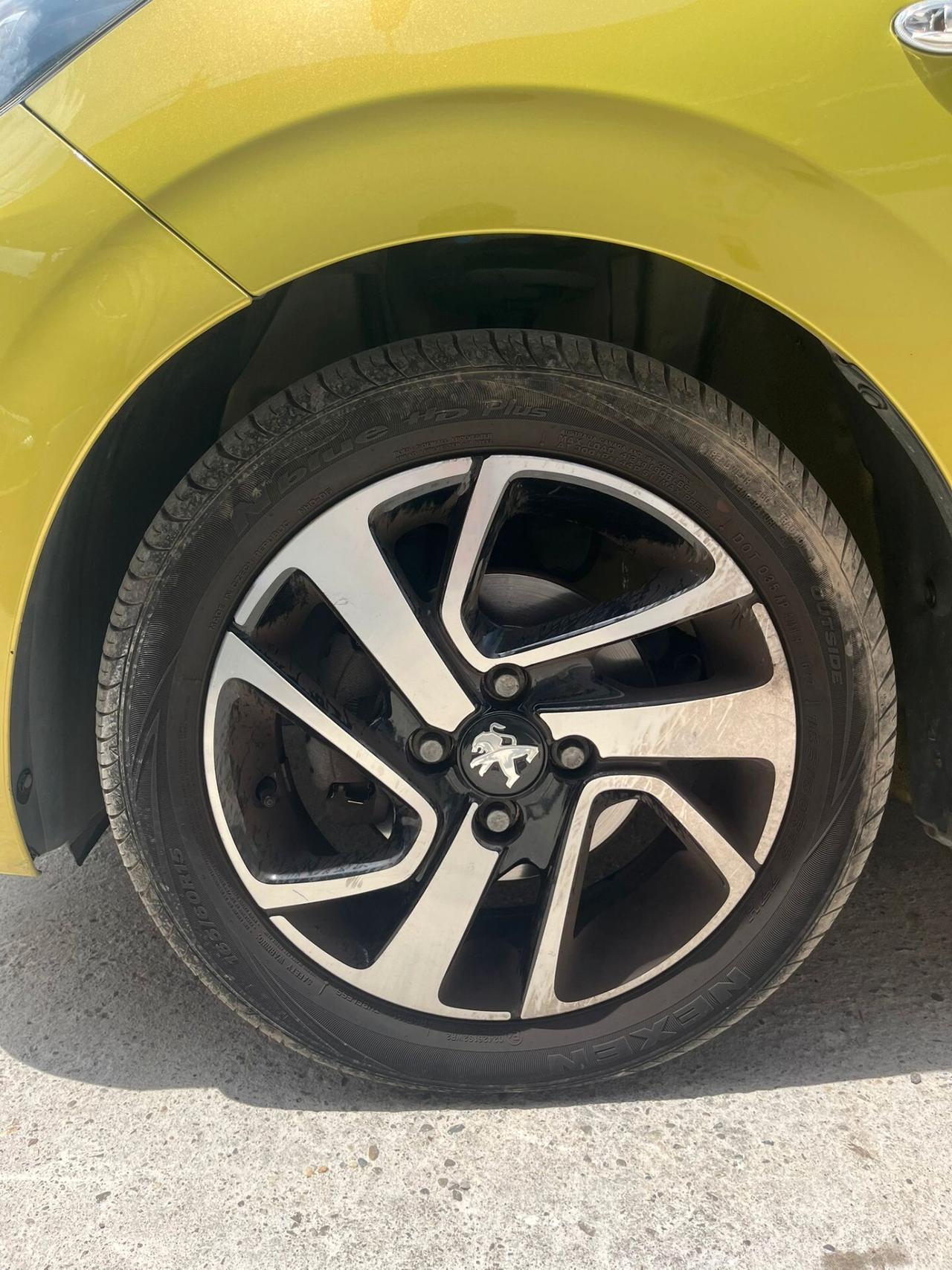 Peugeot 108 VTi 72 S&S 5 porte Allure TOP!