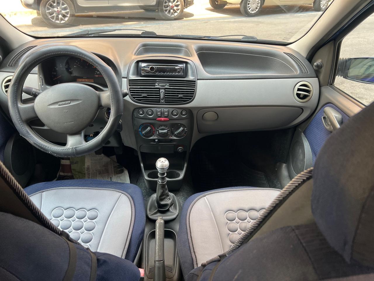 Fiat Punto 1.2i cat 5 porte ELX
