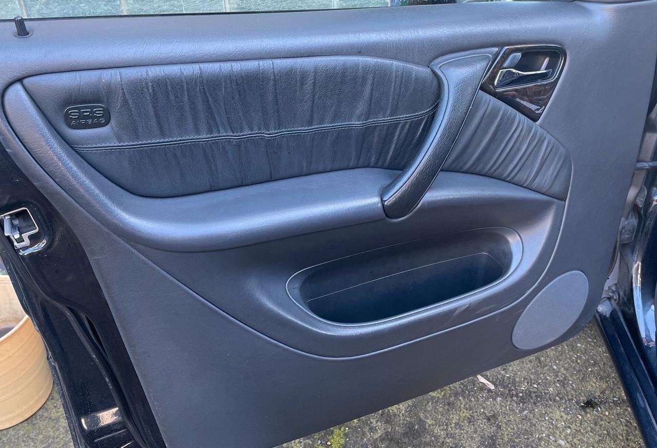 Mercedes-benz ML 270 turbodiesel cat CDI SE Leather