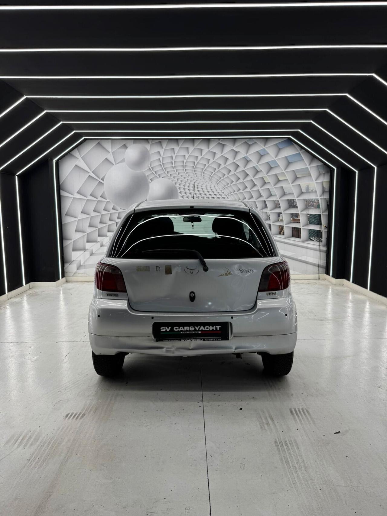 Toyota Yaris 1.0i 16V -KM CERTIFICATI-PERMUTE