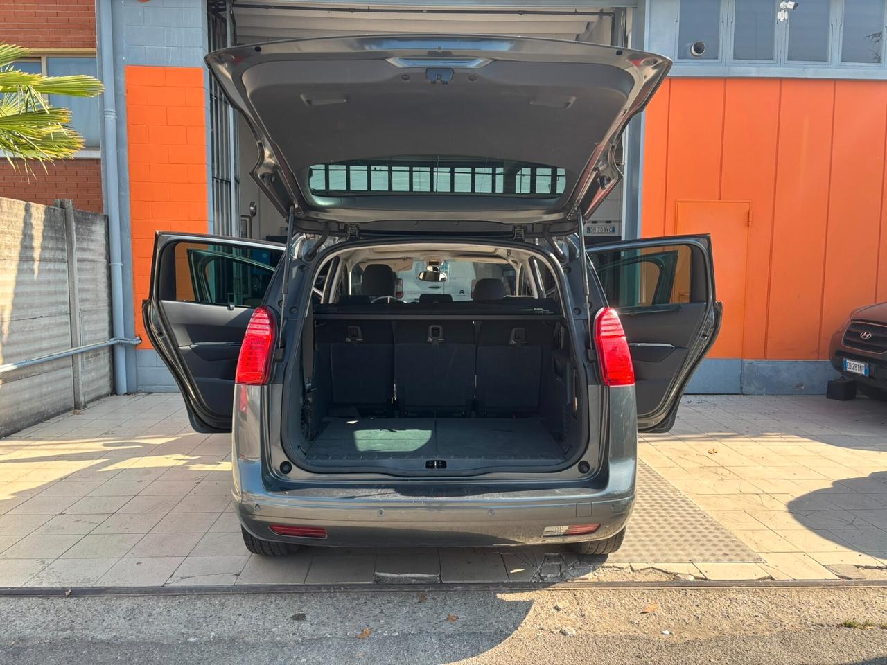 Peugeot 5008 1.6 HDi 112CV Allure