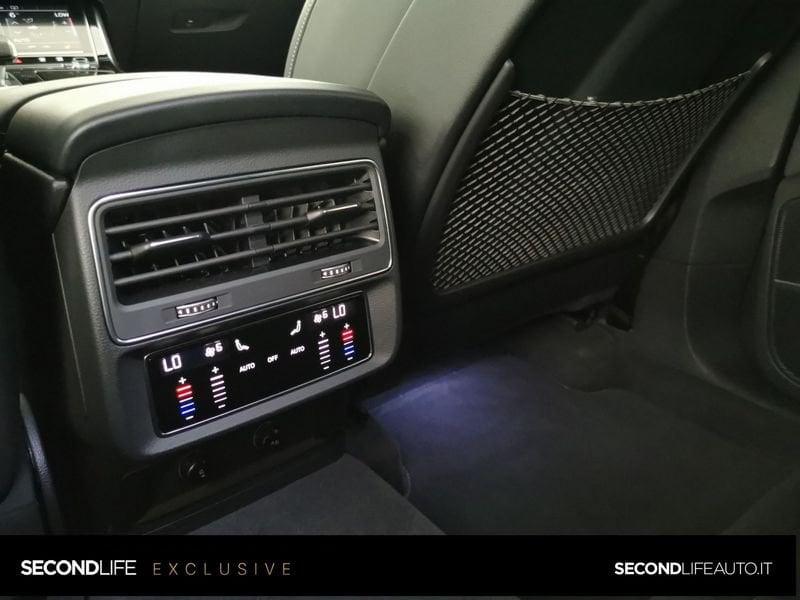 Audi Q8 S 4.0 tfsi sport attitude quattro tiptronic