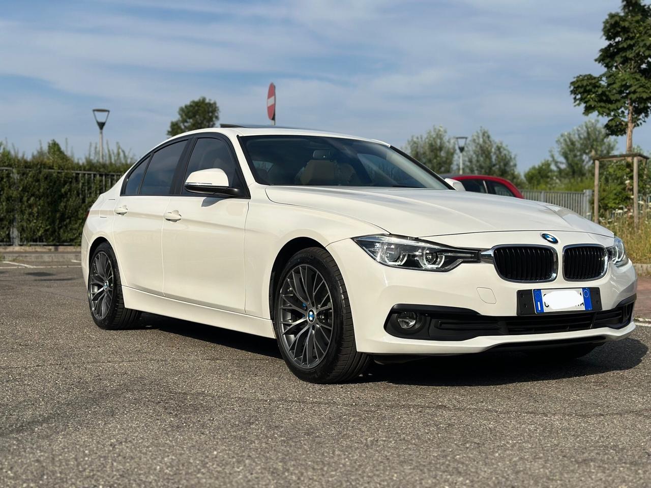 Bmw 320i berlina Business Advantage aut.