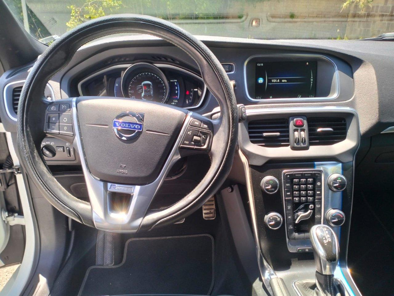Volvo V40 2.0 d3 R-design geartronic