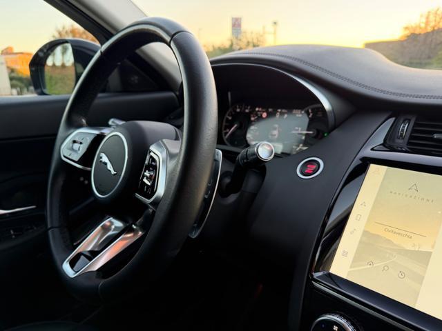 JAGUAR E-Pace 2.0D I4 163 CV AWD MHEV+AUTOCARRO+TOTAL BLACK