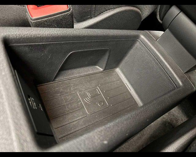 AUDI Q2 30 TDI S tronic Business
