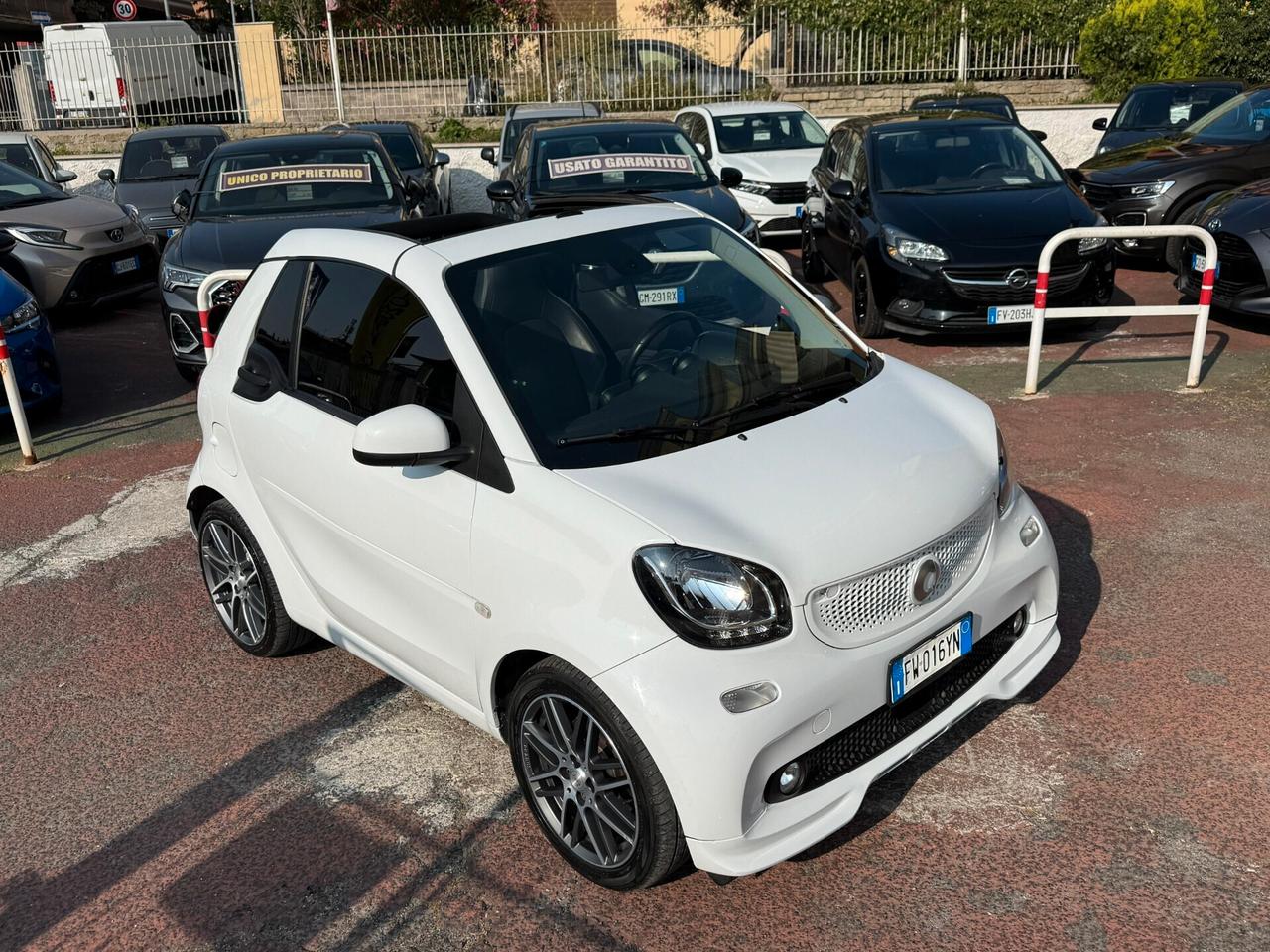 Smart ForTwo CABRIO * ALLESTIMENTO BRABUS