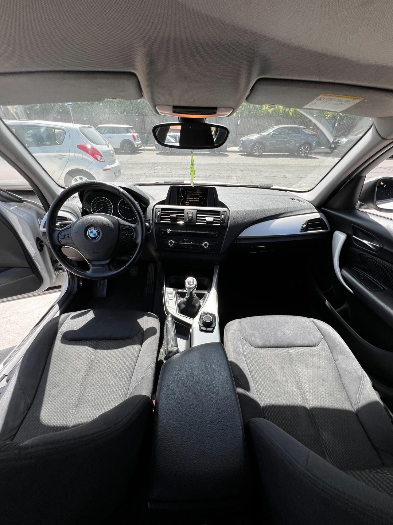 Bmw 114 114d 5p. Unique