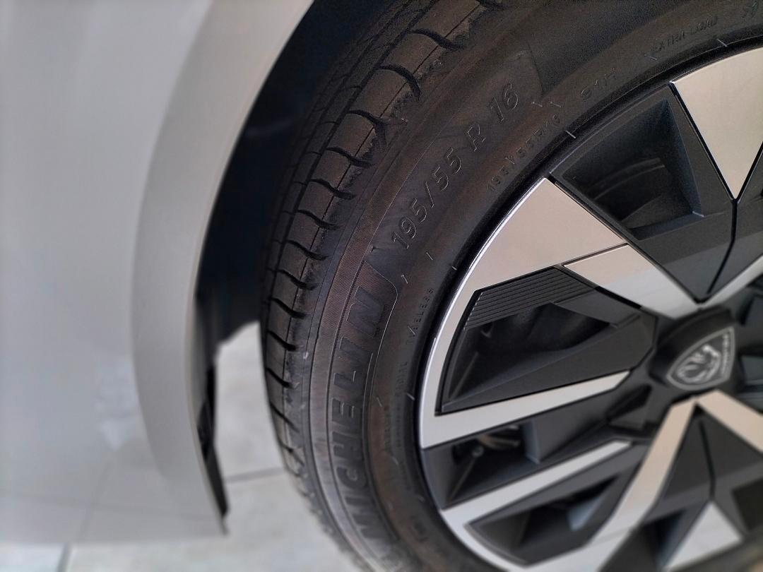 Peugeot 208 1.2 75cv STYLE KM 0!! NO VINCOLI!!!