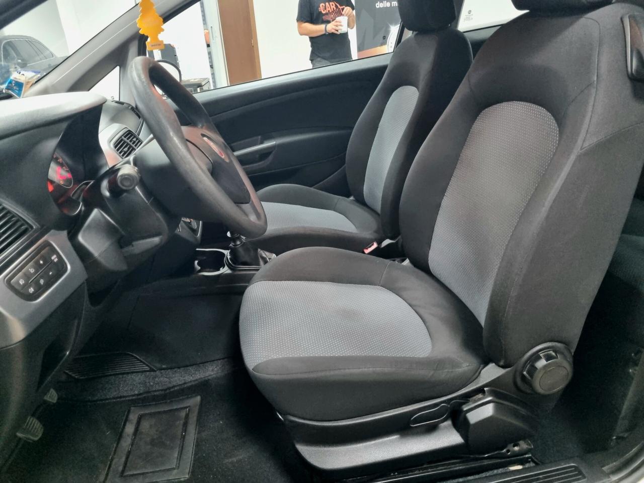 FIAT GRANDE PUNTO 1.2 BENZINA 69CV 3p. ACTUAL