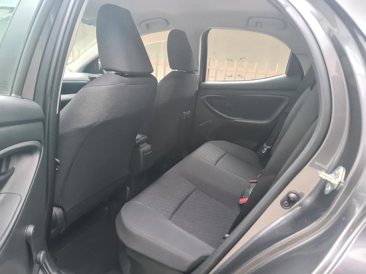 Toyota Yaris 1.5 Hybrid 5p - km reali