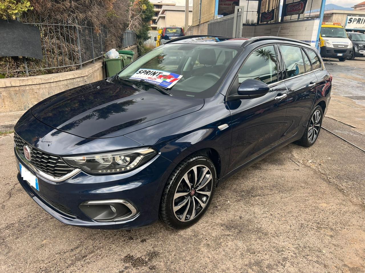 Fiat Tipo 1.6 Mjt S&S SW Lounge RETROCAMERA