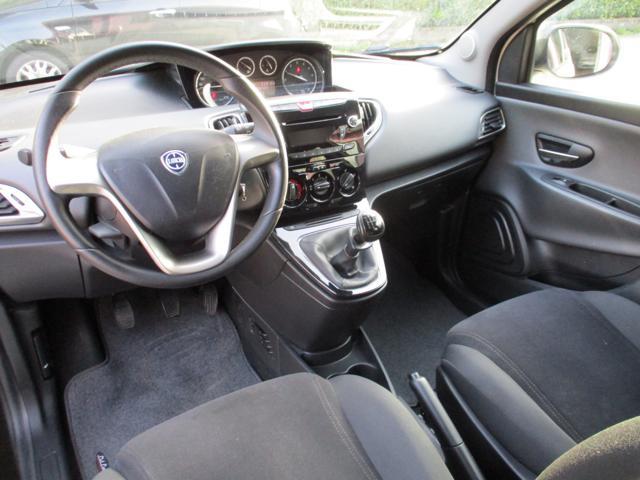 LANCIA Ypsilon 1.2 69 CV 5 porte Gold *OK NEOPATENTATI !!