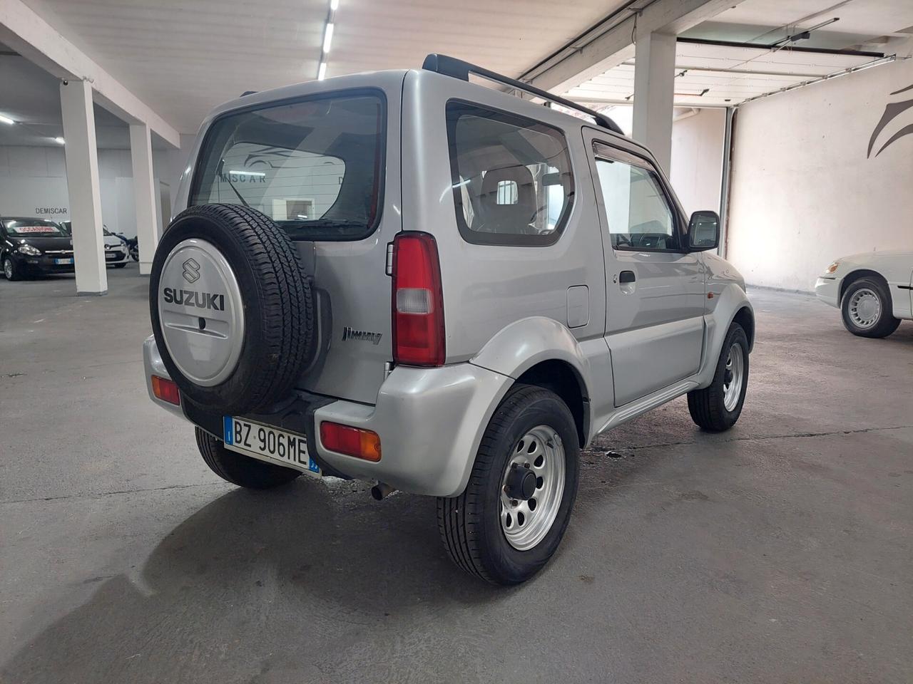 Suzuki Jimny 1.3i 16V cat 4WD JLX