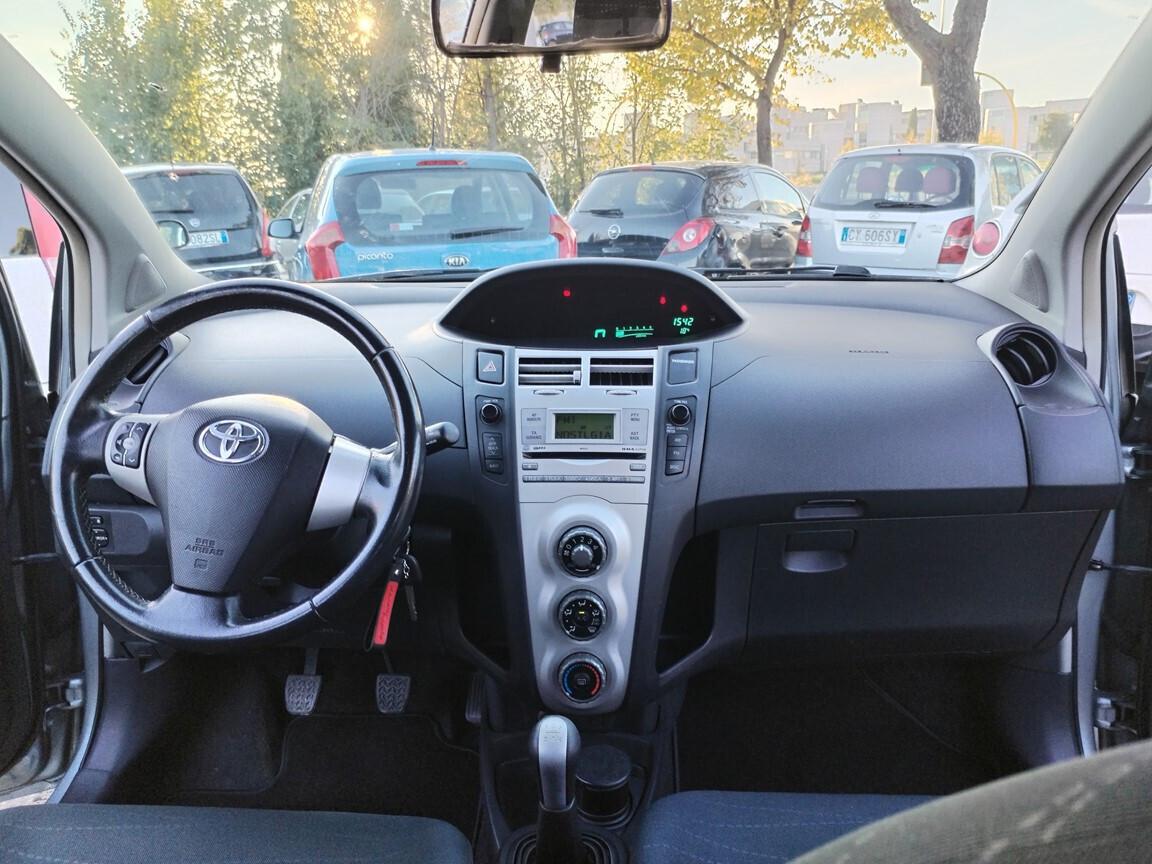 Toyota Yaris 1.0 5 porte 10/2007 km 140000 tagliando pre-consegna