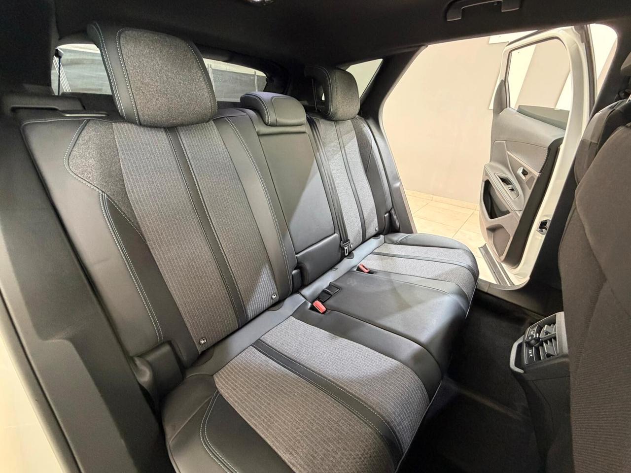 Peugeot 3008 PureTech Turbo 130 S&S Allure Pack