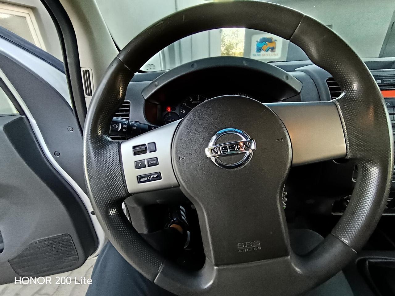 NISSAN Navara 2.5 dCi 190CV 4 porte Double Cab