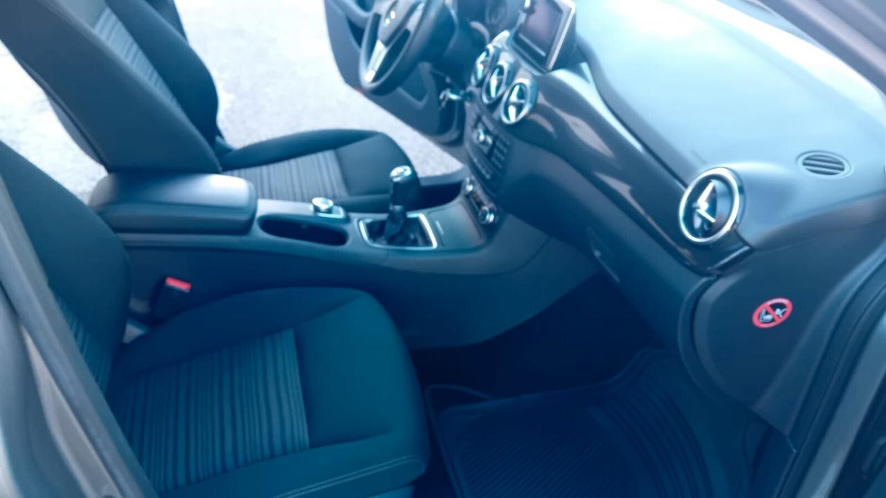 Mercedes-benz B 180 CDI BlueEFFICIENCY Executive