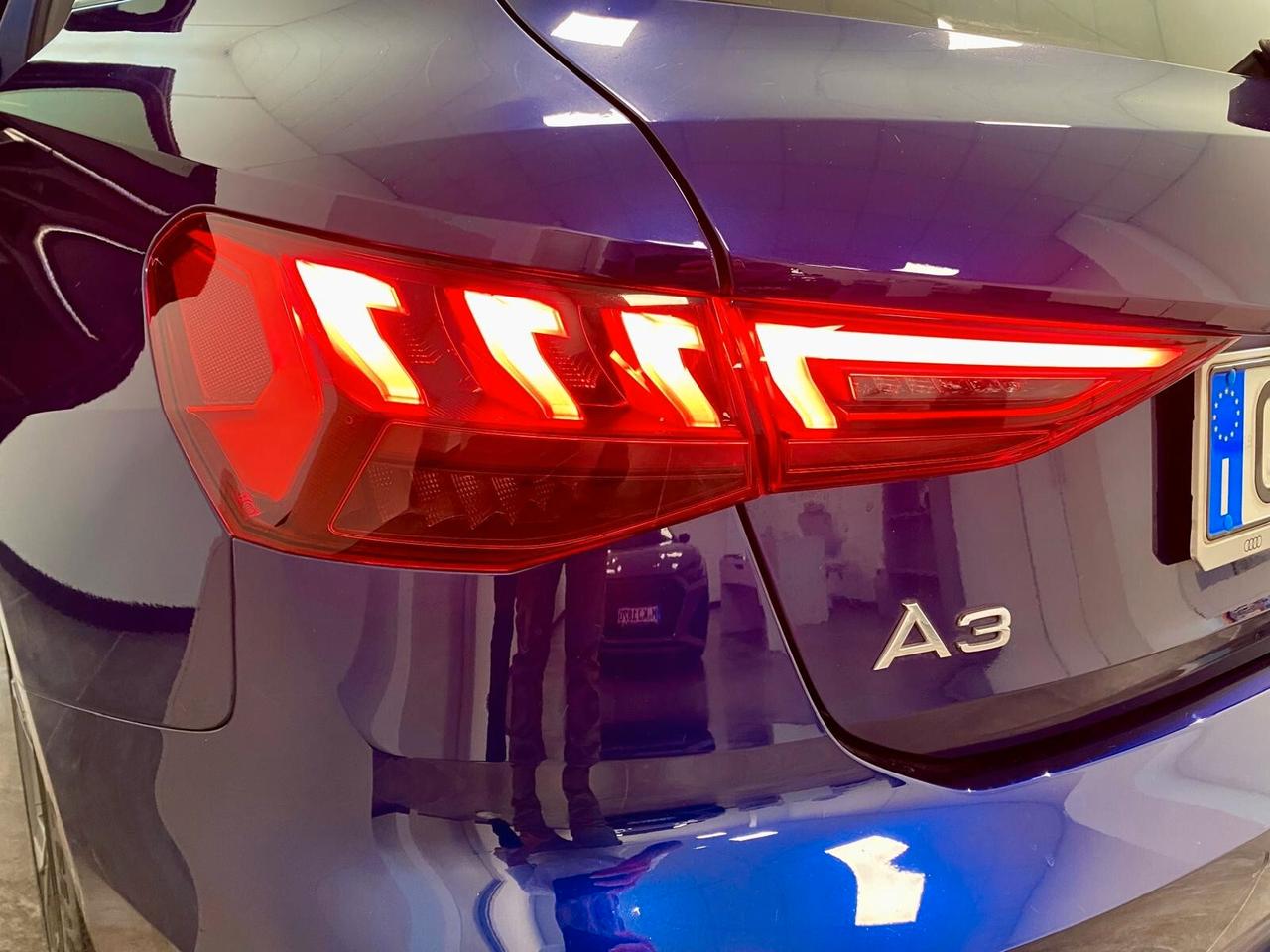 Audi A3 Sportback 35 2.0 tdi S line -MATRIX -LED -18"- GARANZIA