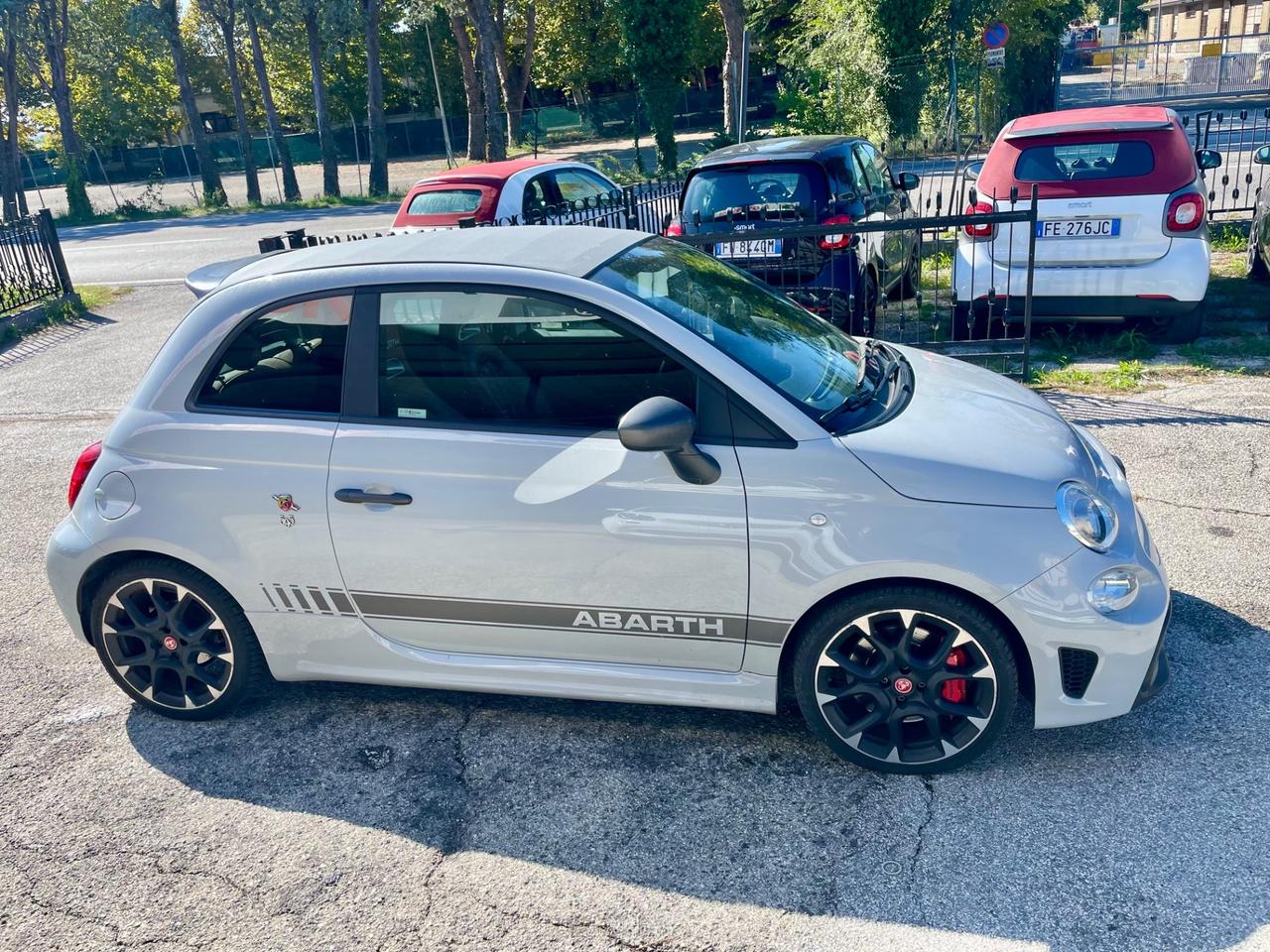 Abarth 595 C 1.4 Turbo T-Jet 180 CV Competizione