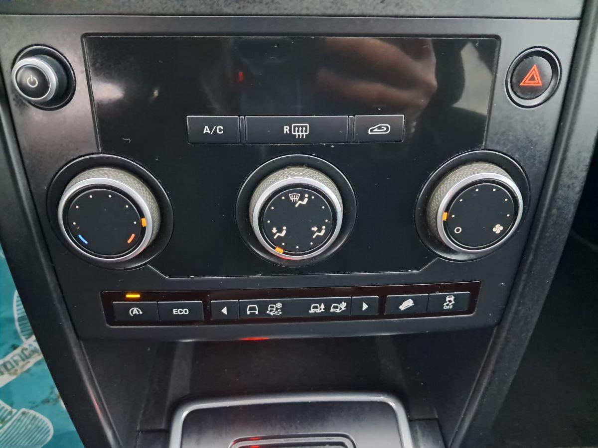 LAND ROVER - Discovery Sport - 2.0 TD4 150 CV Pure