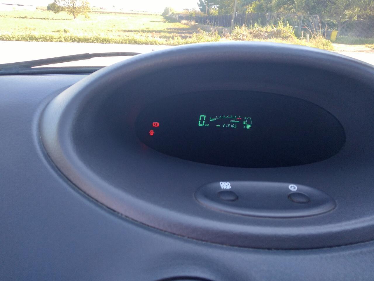 Toyota Yaris 1.0i 16V cat 3 porte Sol