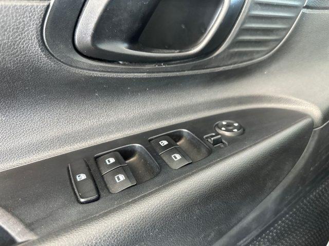 HYUNDAI i20 1.0 T-GDI 48V iMT Connectline