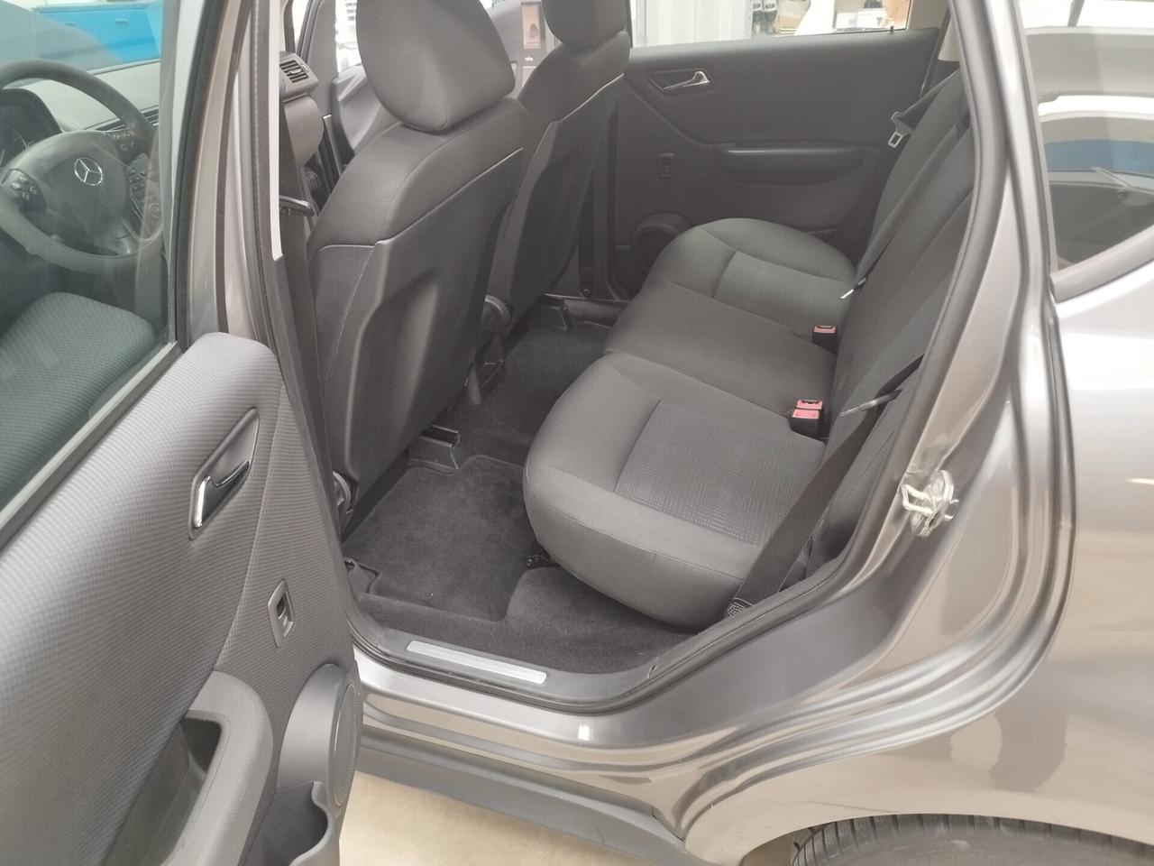 Mercedes-benz A 160 CDI BlueEFFICIENCY Premium