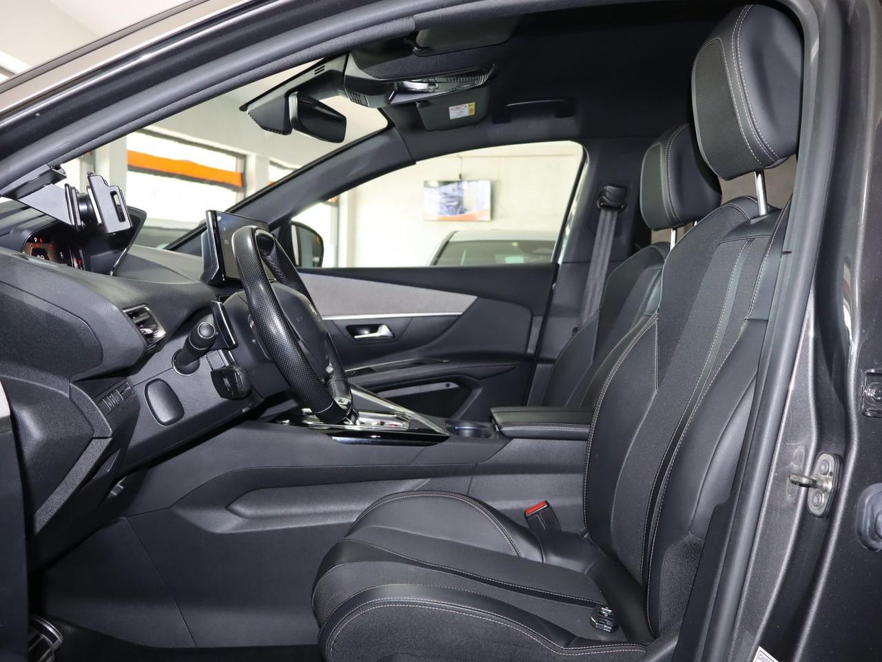 Peugeot 3008 GT Pack 1.5 Blue HDI 130 #10773