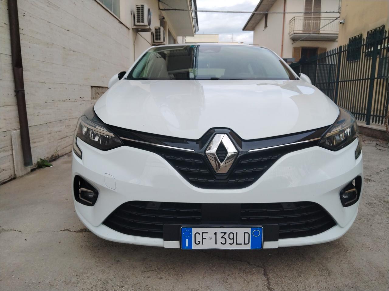 Renault Clio Hybrid E-Tech 140 CV 5 porte Intens