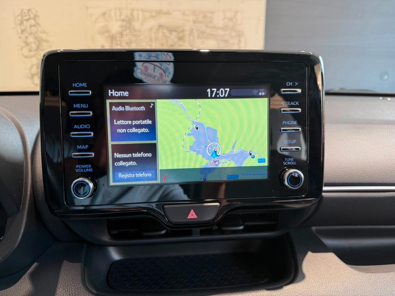 Toyota Yaris 1.5 Hybrid 5 porte Business