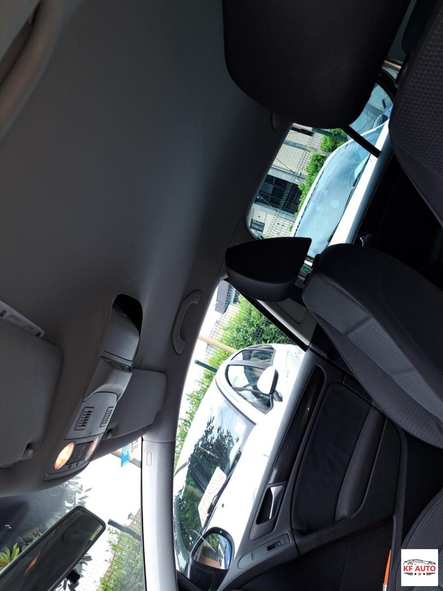 VOLKSWAGEN - Golf 1.6 tdi Comfortline 5p