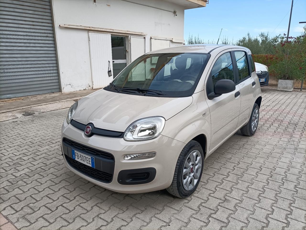 Fiat Panda 0.9 TwinAir Turbo Natural Power Lounge