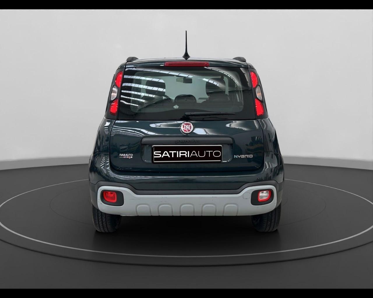 FIAT Panda III 2021 Cross - Panda 1.0 firefly hybrid Garmin s&s 7