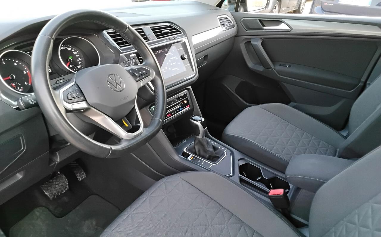 Volkswagen Tiguan 2.0 TDI 150 CV SCR DSG Elegance