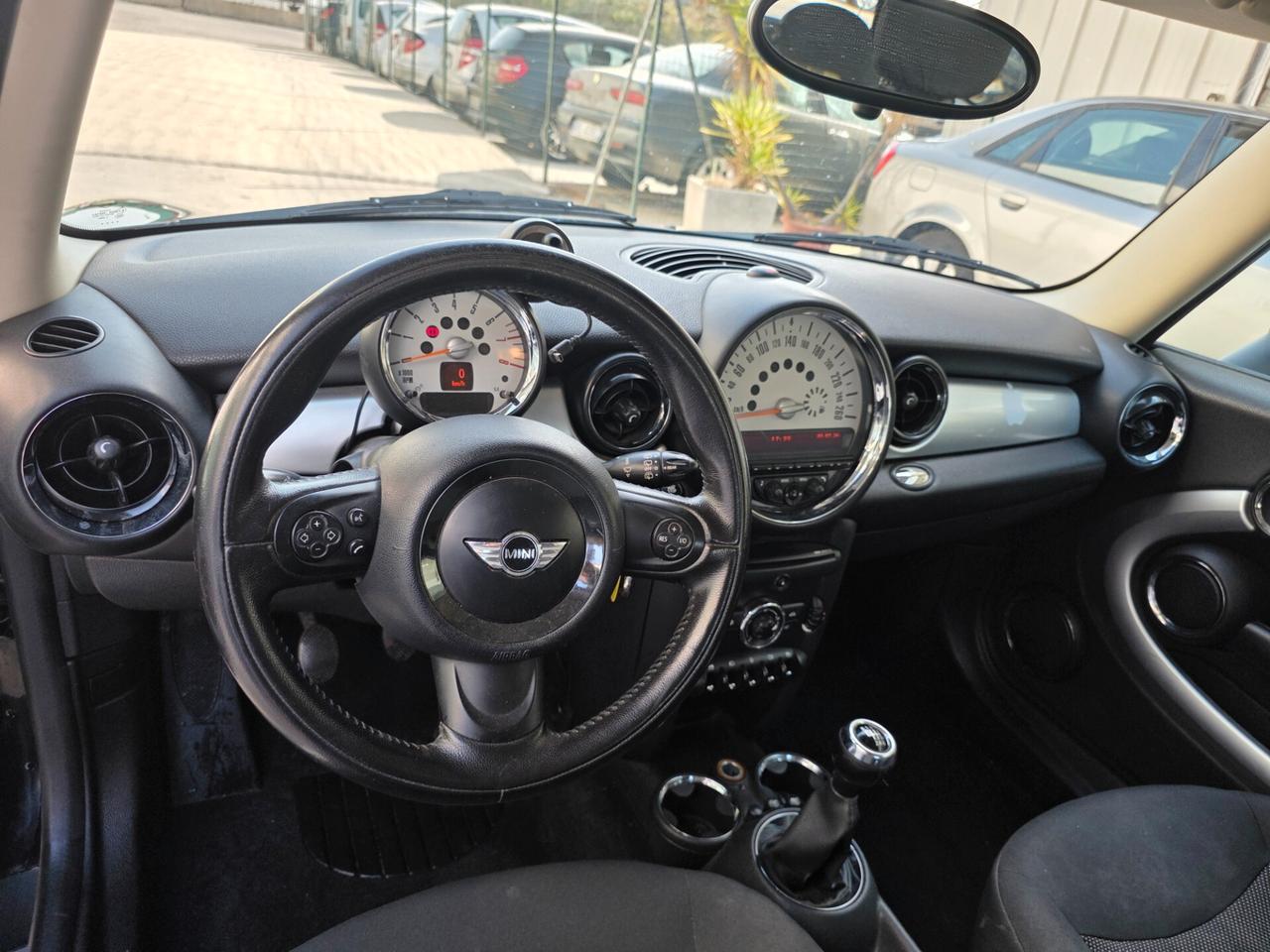 Mini 1.6 16V Cooper SOLO 130 mila km