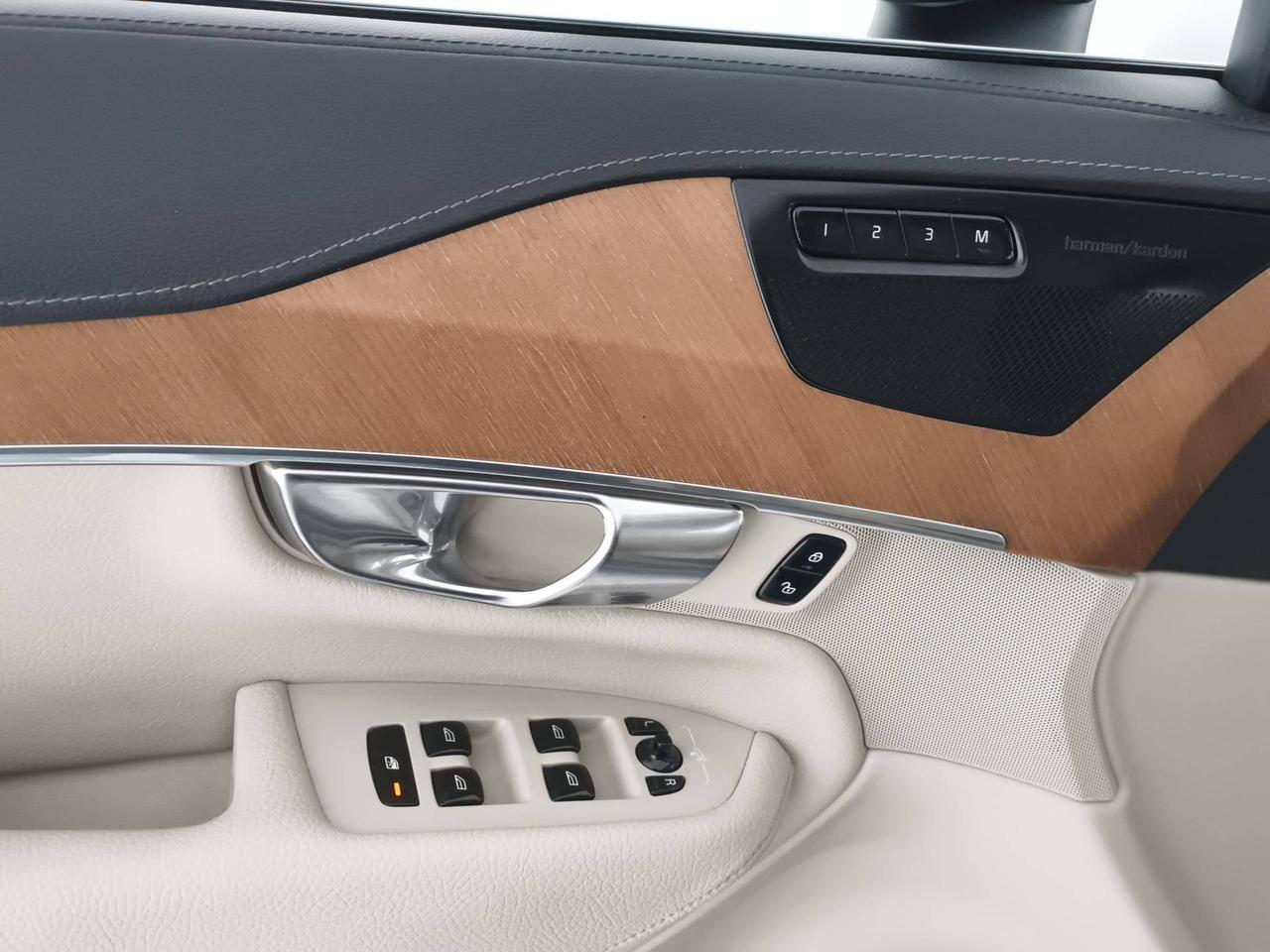 Volvo XC90 2.0 b5 Inscription awd