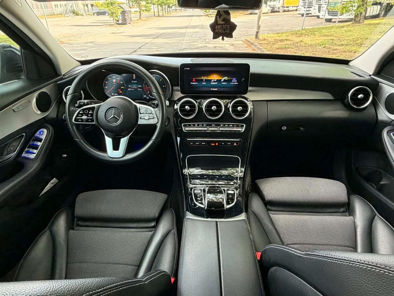 Mercedes C220d aut-AMG-199.000km-RESTYLING-Euro6-2021