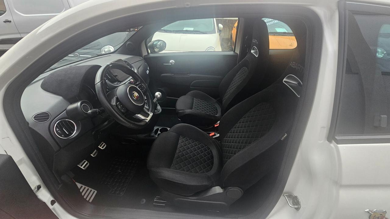 Abarth 595 1.4 Turbo T-Jet 165 CV