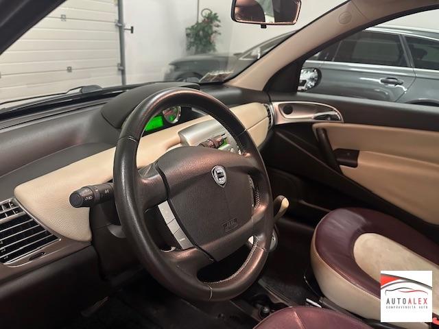 LANCIA - Ypsilon 1.4 16v Platino 100