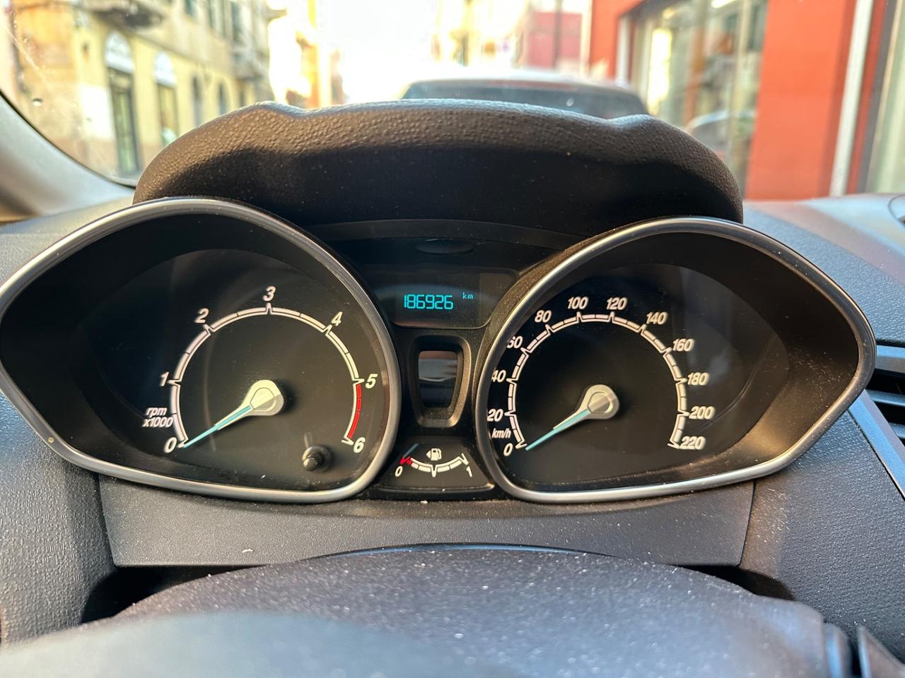 Ford Fiesta 1.5 TDCi 75CV 5 porte Black & White Edition