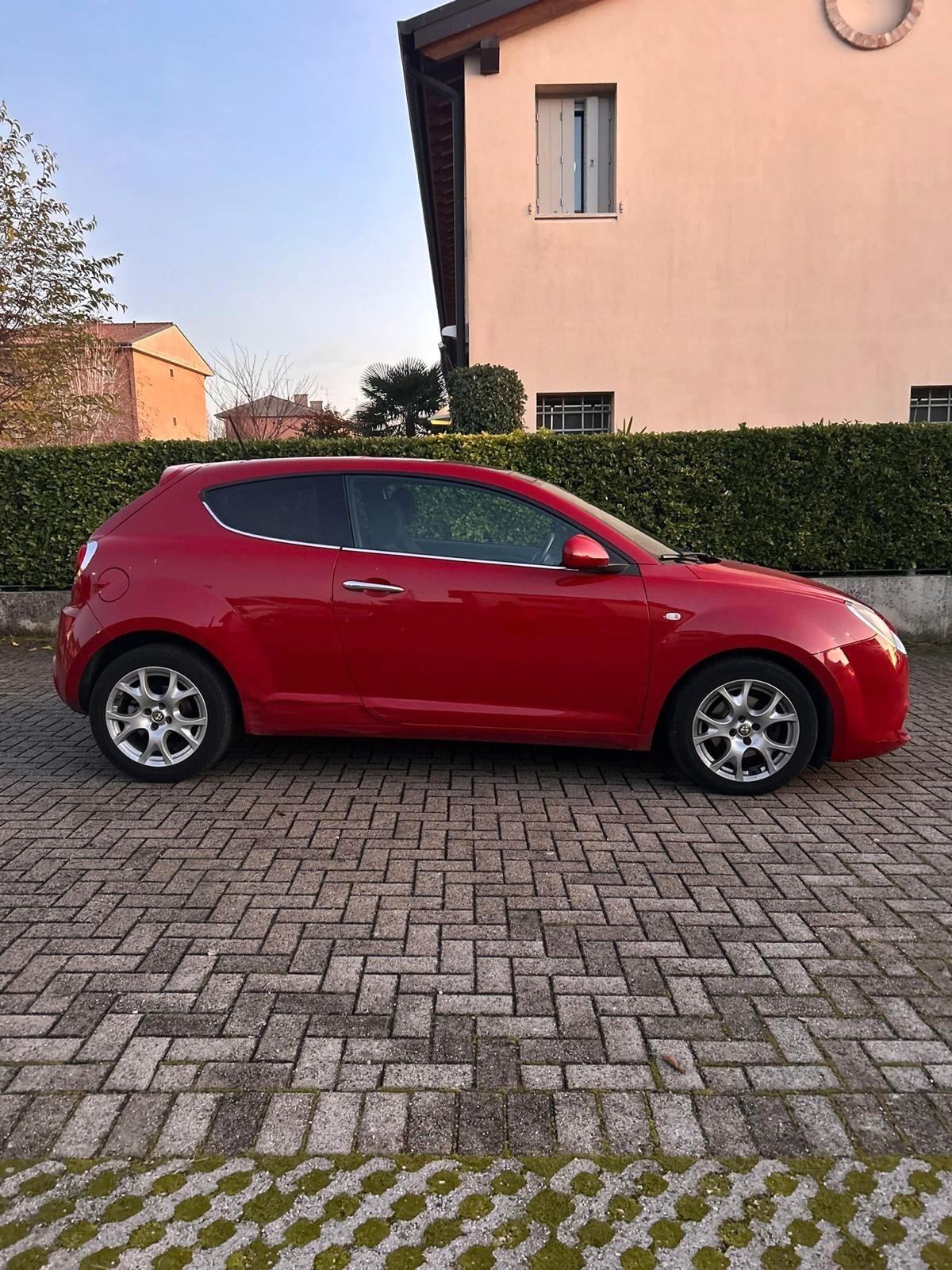 Alfa Romeo MiTo 1.3 JTD Distinctive + TETTO PANORAMICO