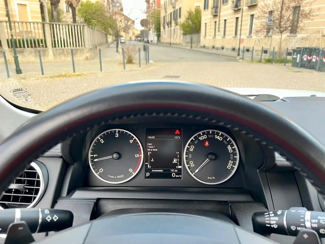 Land Rover Discovery 4 3.0 SDV6 249CV SE