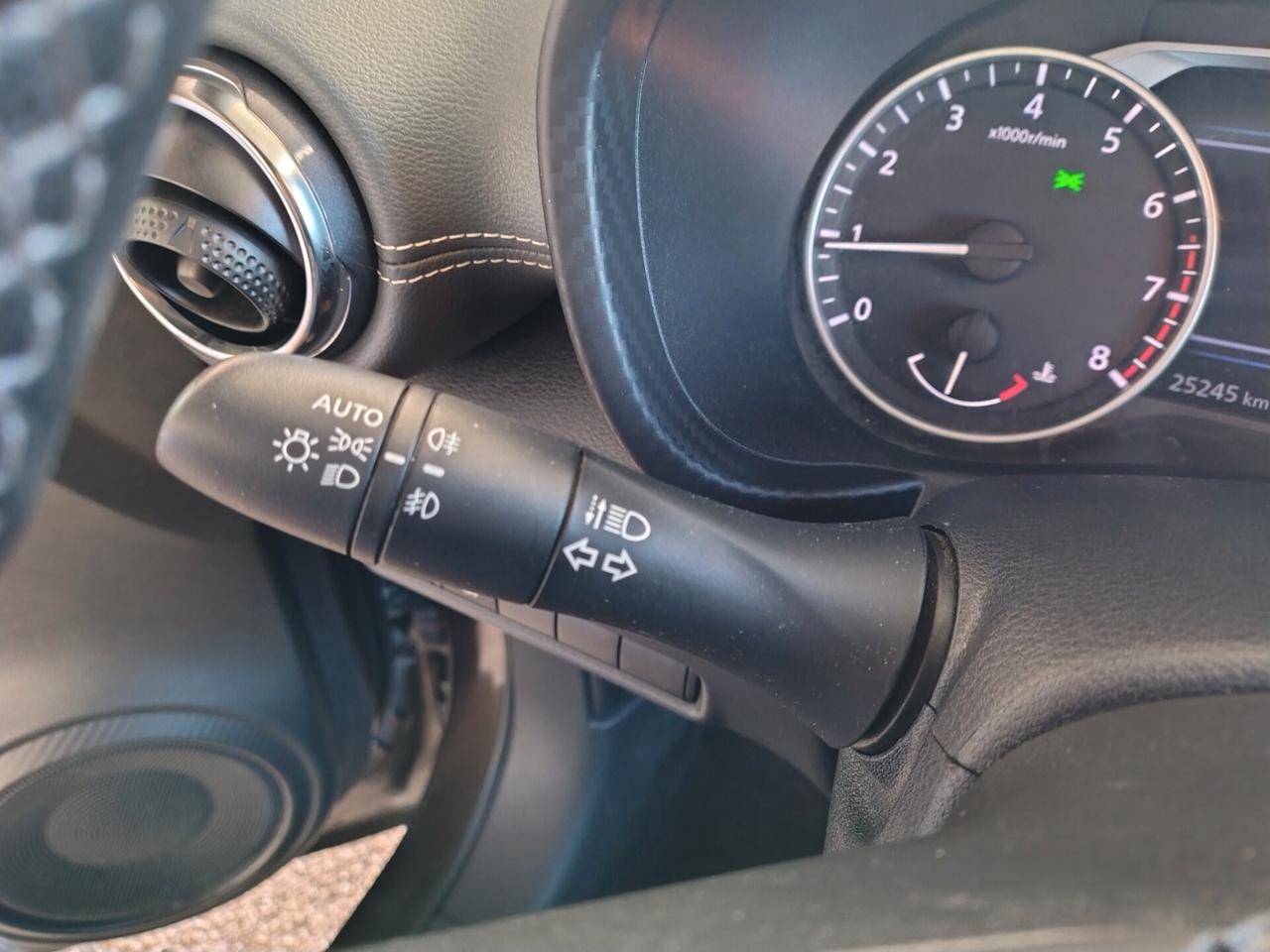 Nissan Juke 1.0 DIG-T 114 CV Tekna