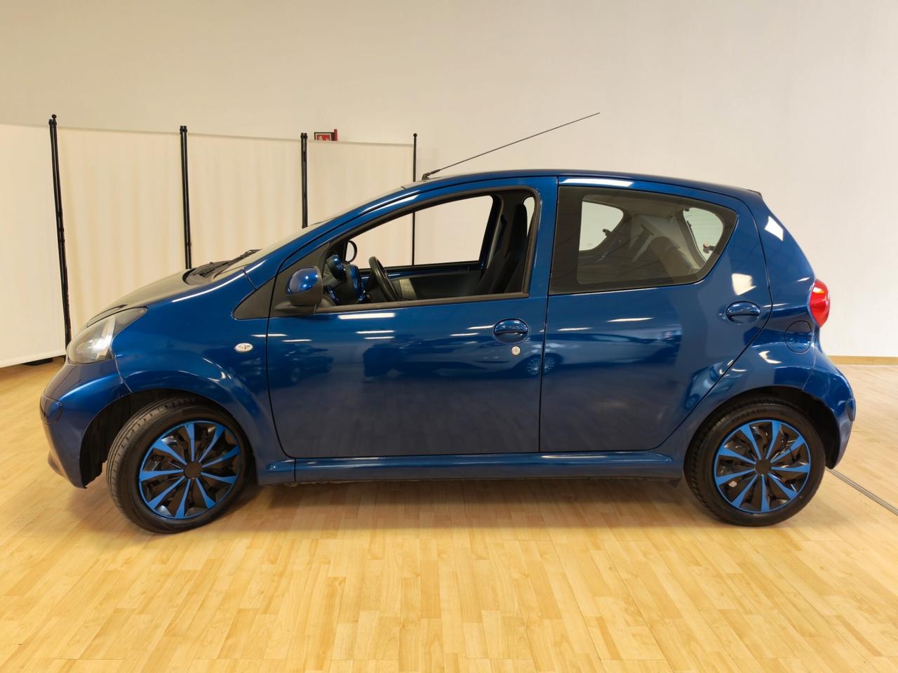 Toyota Aygo - FRIZIONE NUOVA + DISCHI E PASTIGLIE NUOVI !!!