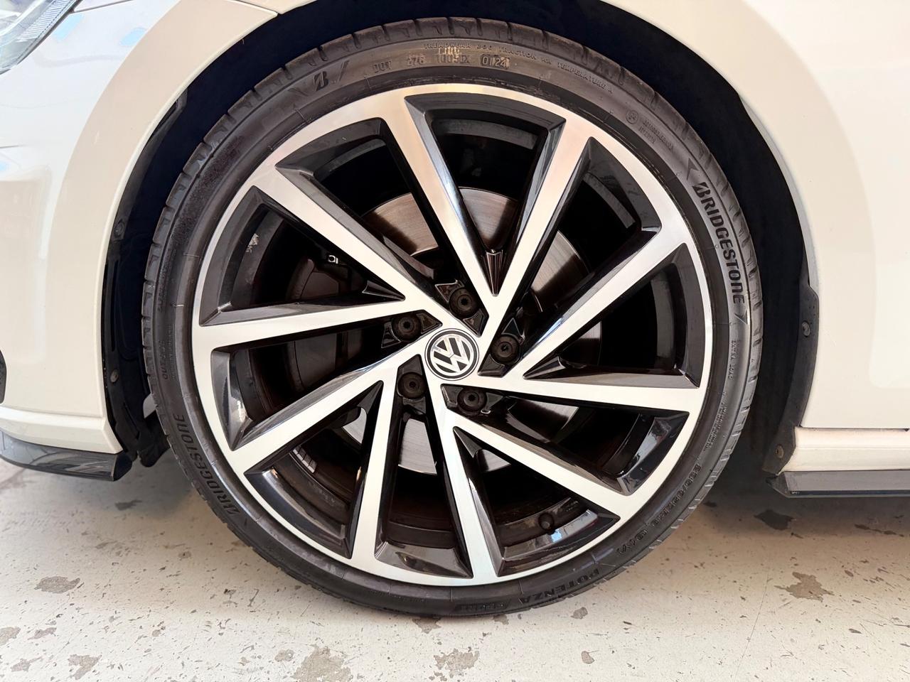 Volkswagen Golf R 2.0 TSI DSG 4MOTION 5p. BMT