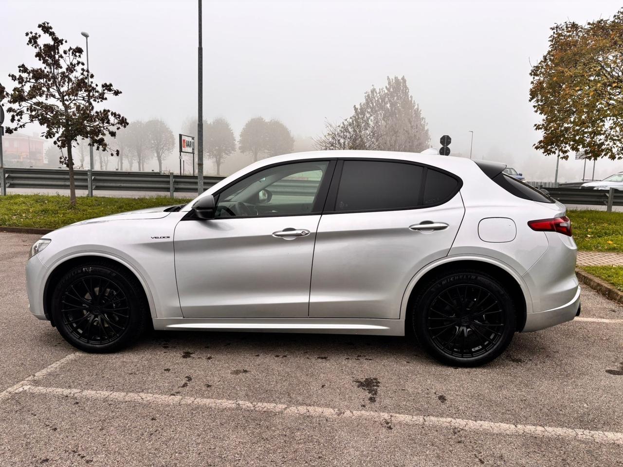 Alfa Romeo Stelvio 2.2 Turbodiesel 160 CV AT8 RWD Super